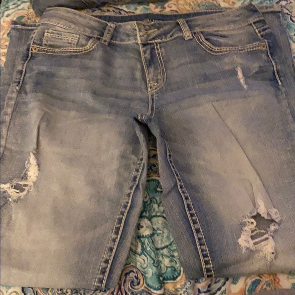 Maurices jeans